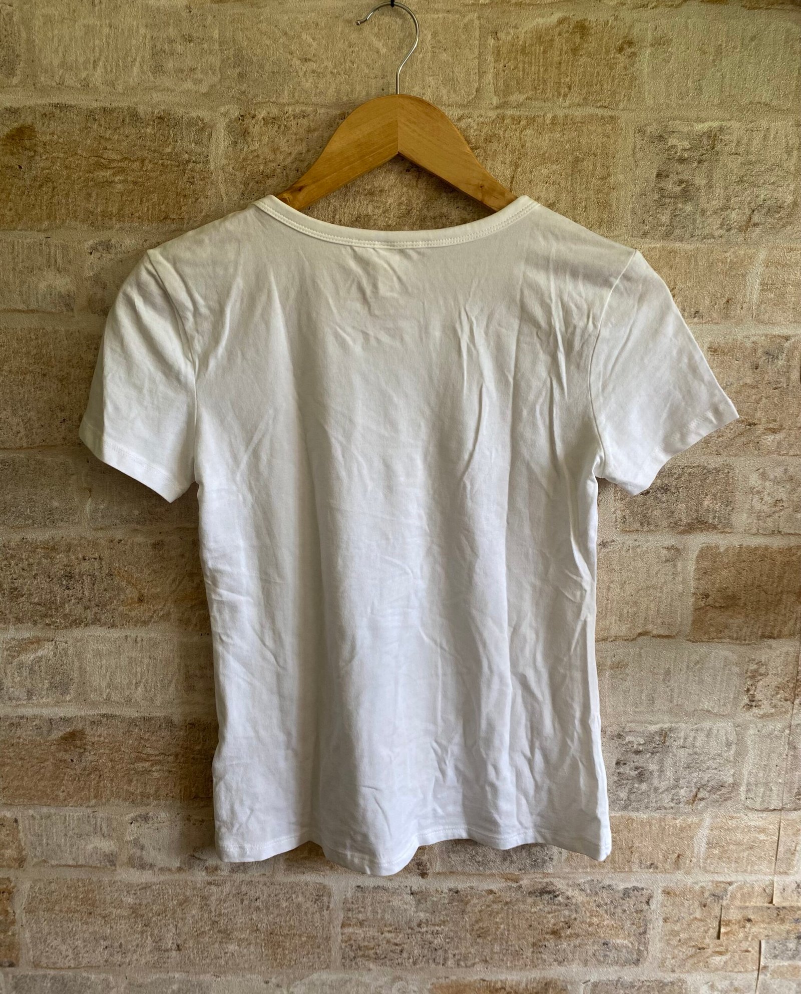 White T-shirt - Image 2
