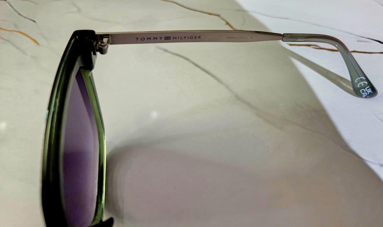 Tommy Hilfiger Emerald Green Sunglasses - Image 2