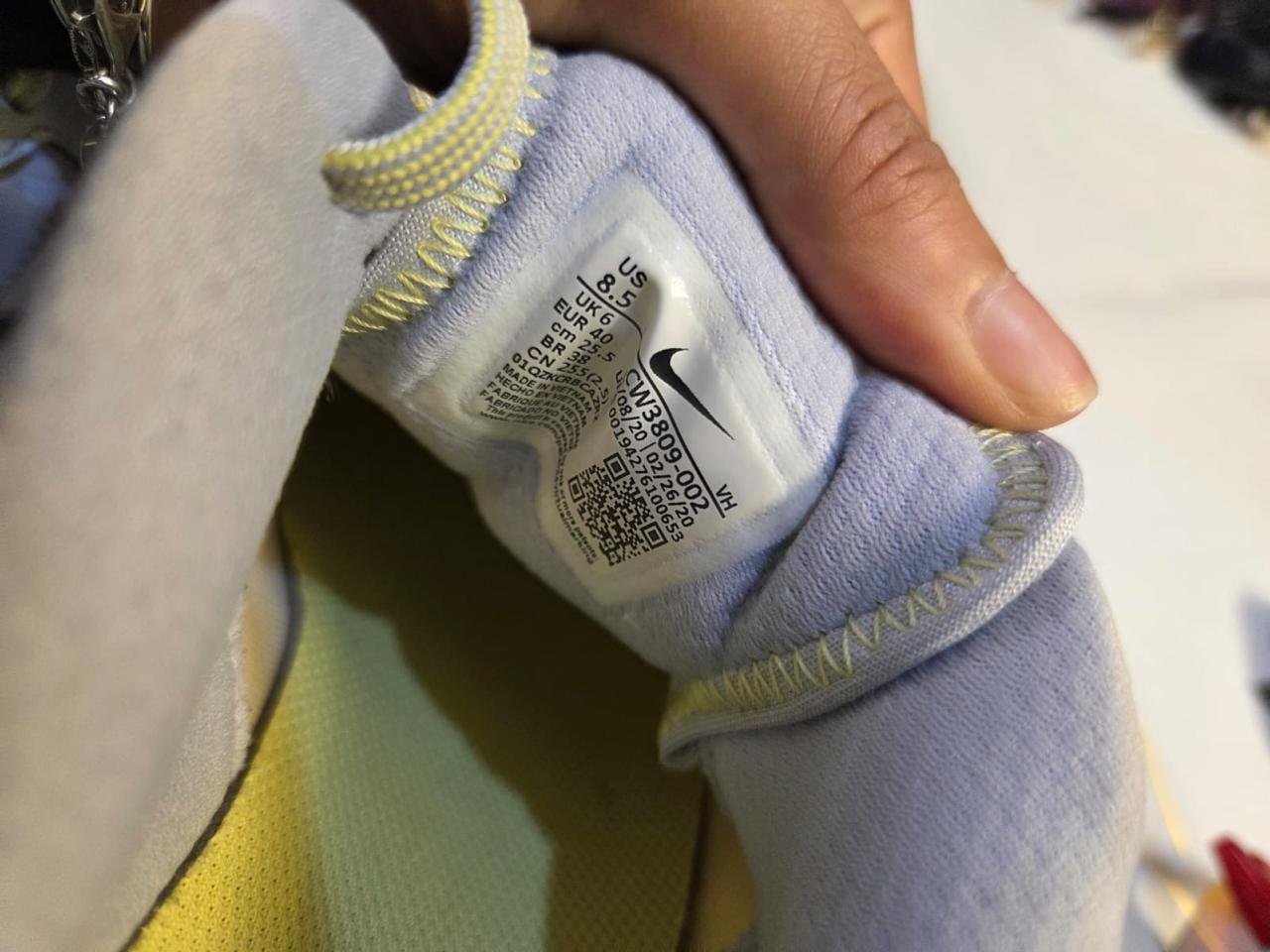 Nike Track Shoes - Image 2