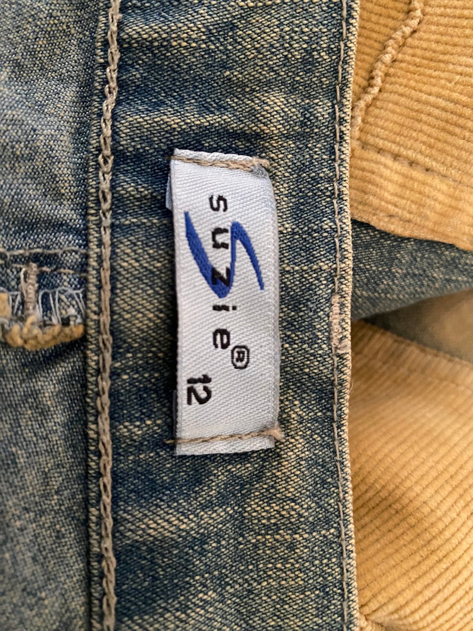 Flared Patchwork Jeans - Image 4