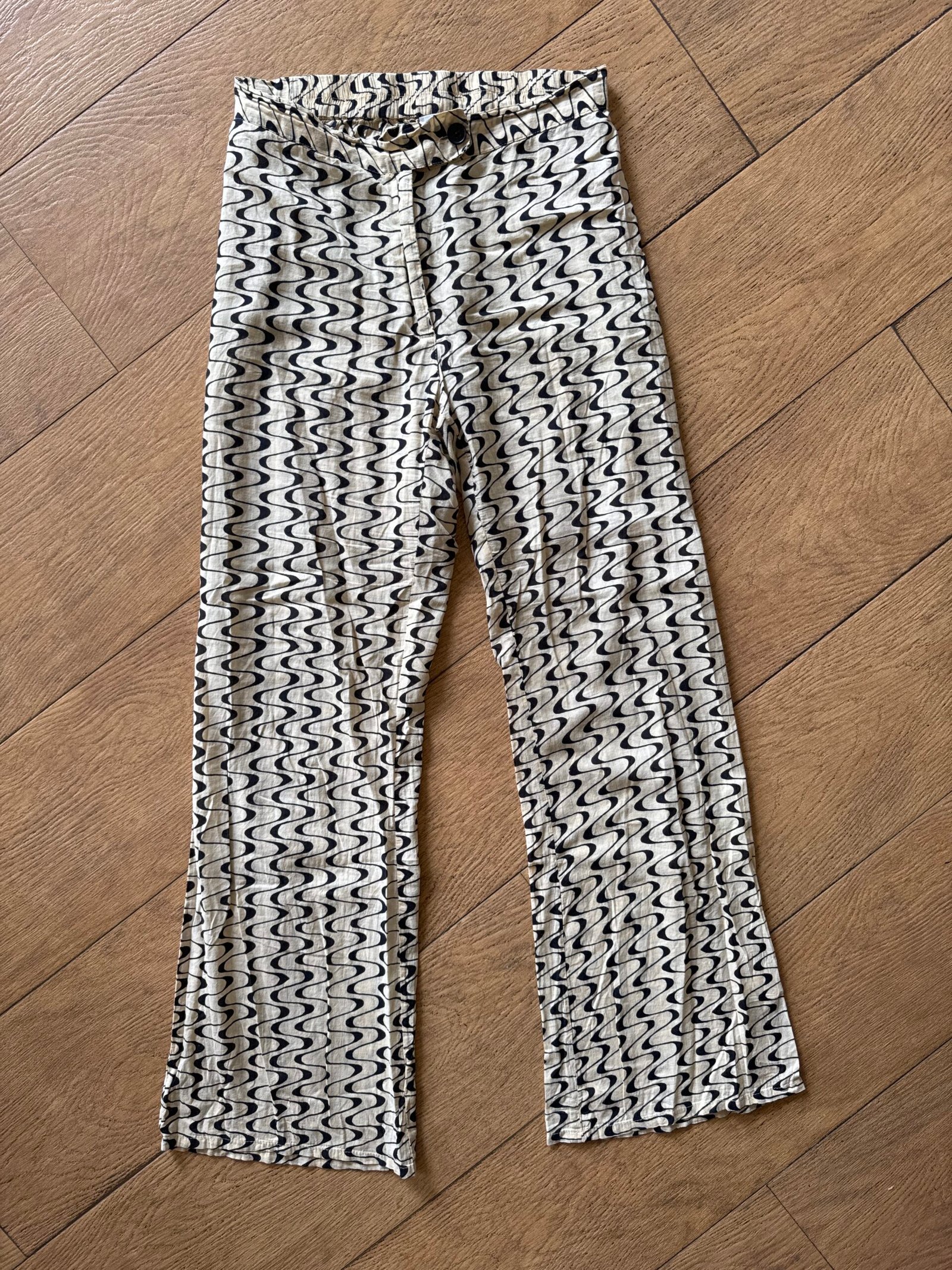 Lightweight funky trousers - Image 3