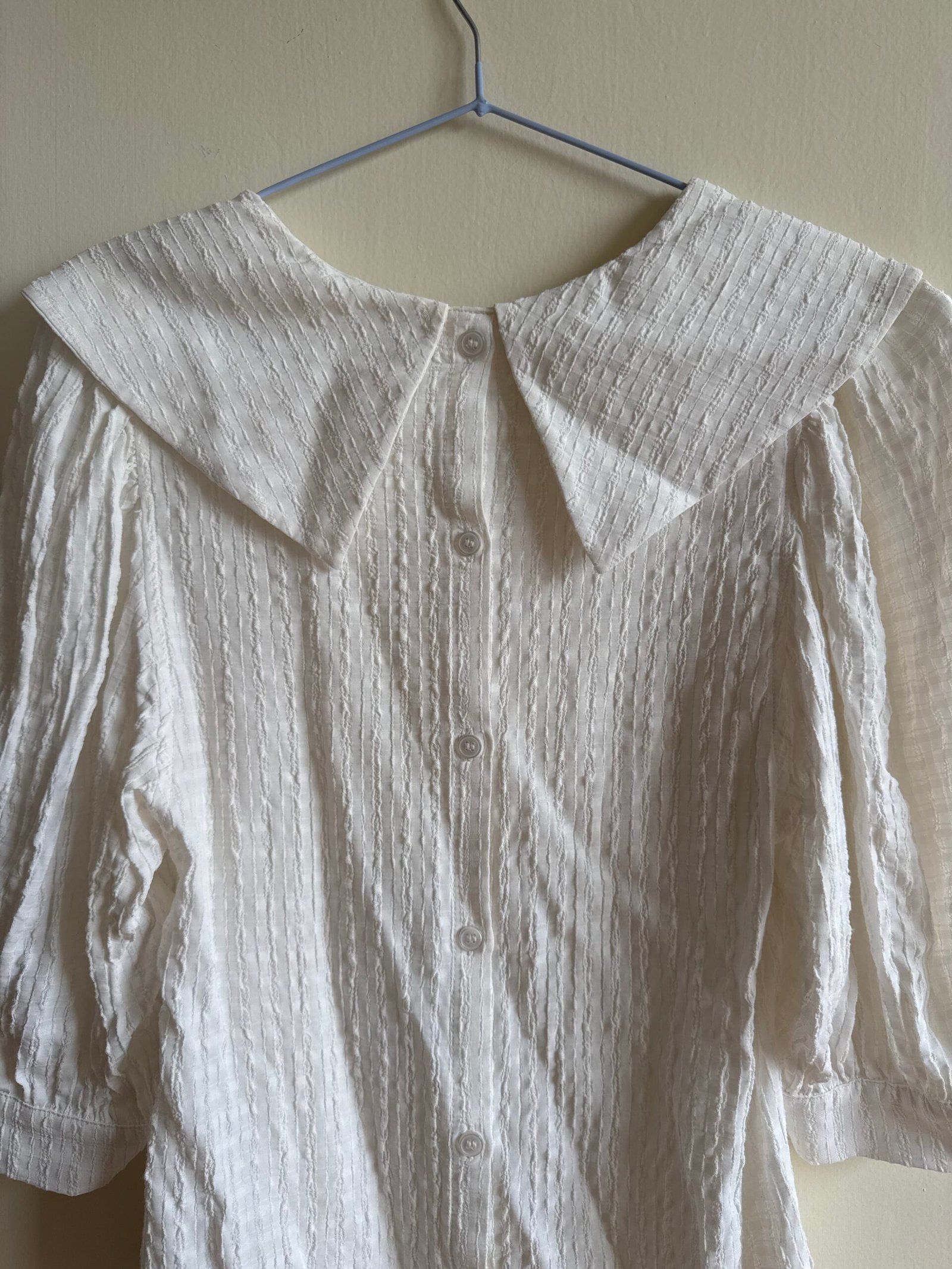 White blouse - Image 3